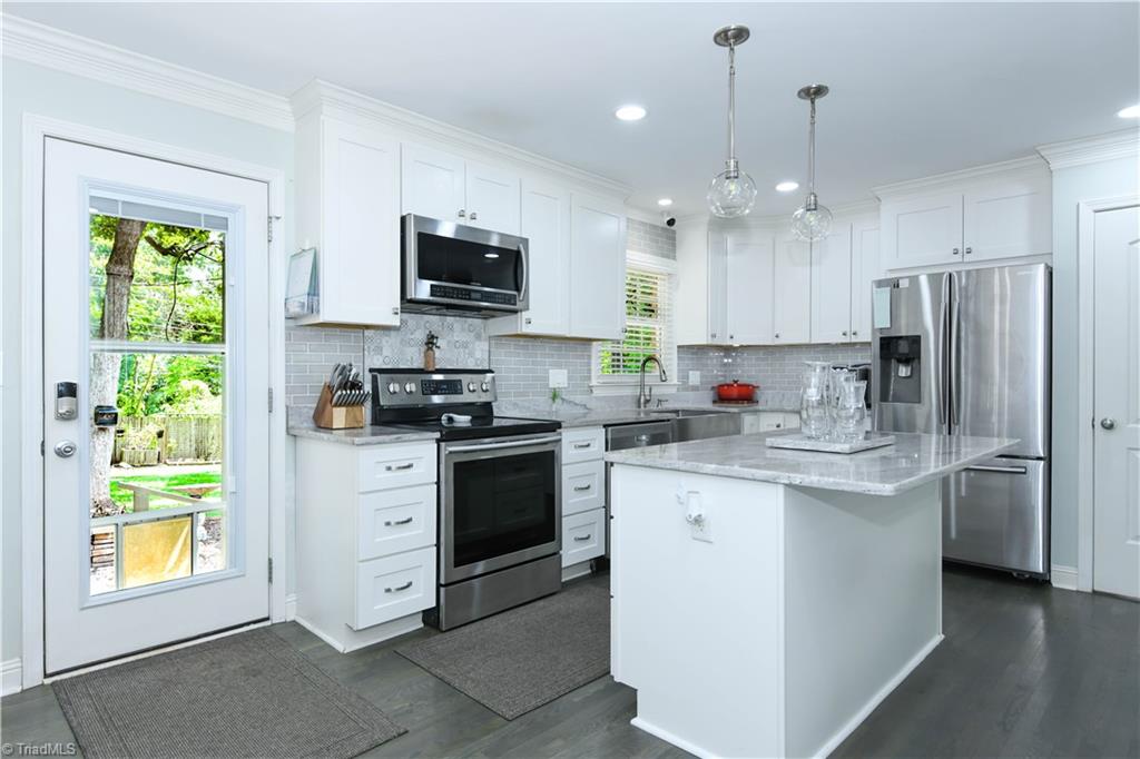 1014 Onslow Drive Property Photo 10
