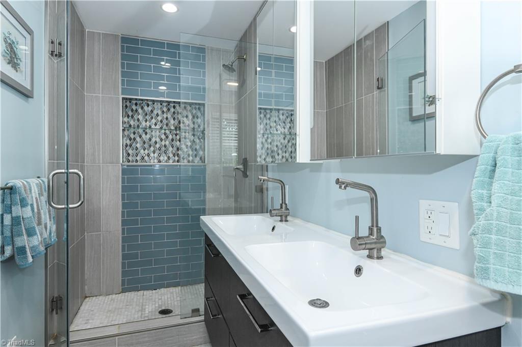 1014 Onslow Drive Property Photo 28