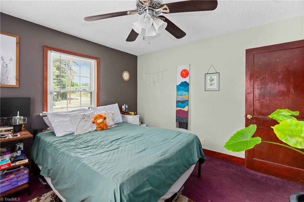 5210 Doris Street Property Photo 12