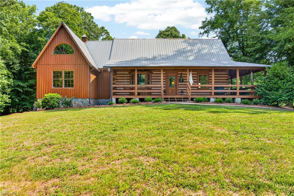 1805 Chrisco Road W Property Photo 1