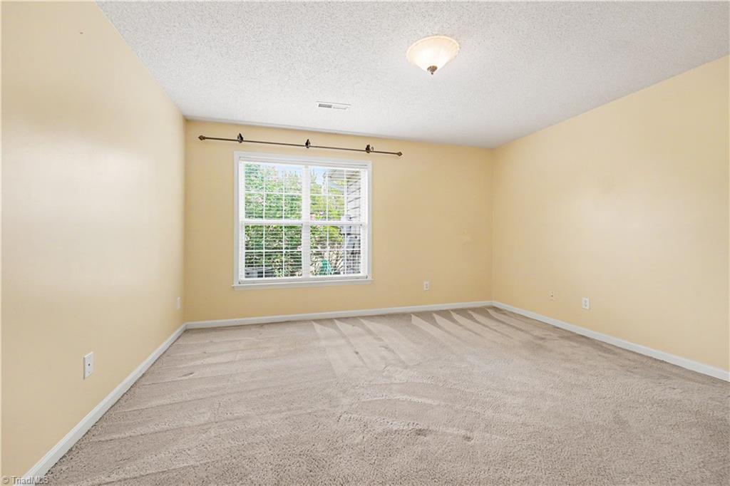 19 Mansfield Circle Property Photo 11