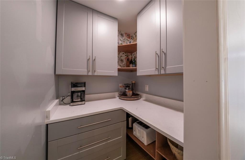 8311 Mapleway Lane Property Photo 16