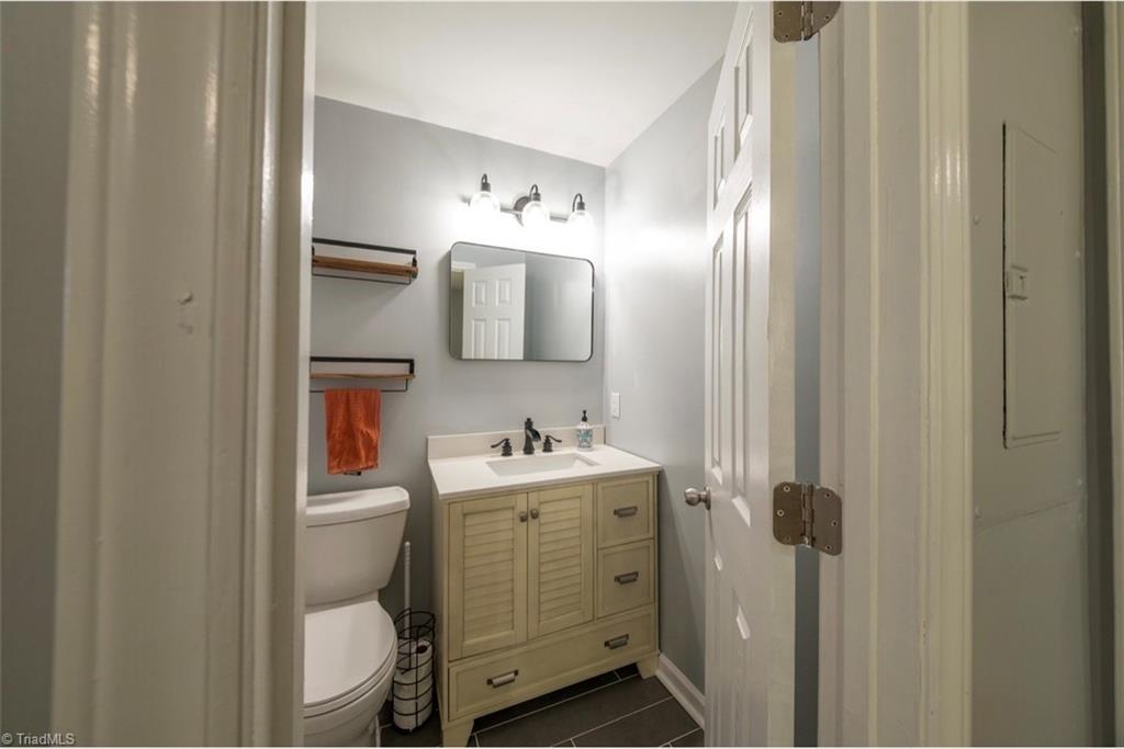 8311 Mapleway Lane Property Photo 31