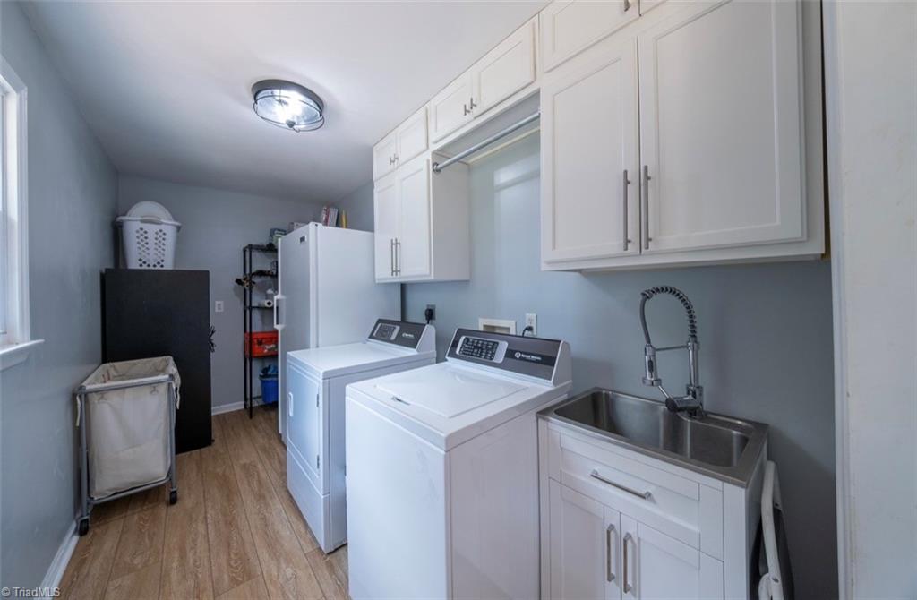 8311 Mapleway Lane Property Photo 34