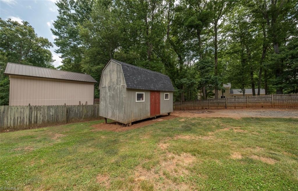 8311 Mapleway Lane Property Photo 40