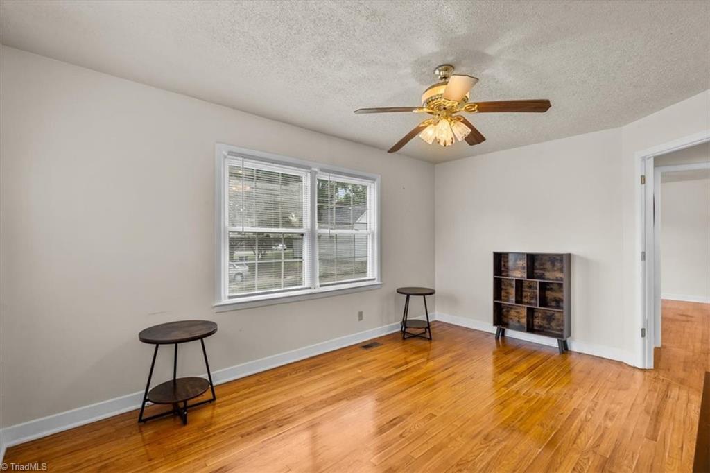 415 Davidson Street Property Photo 6