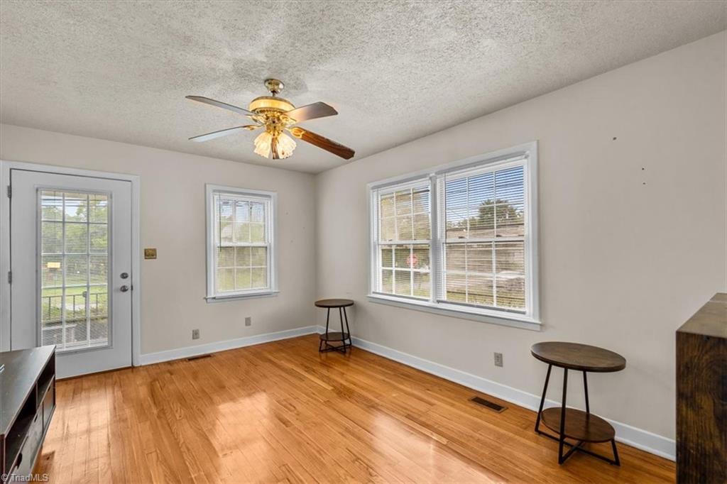 415 Davidson Street Property Photo 8