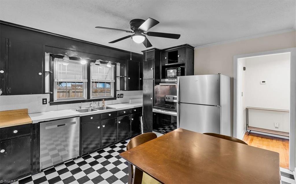 415 Davidson Street Property Photo 13