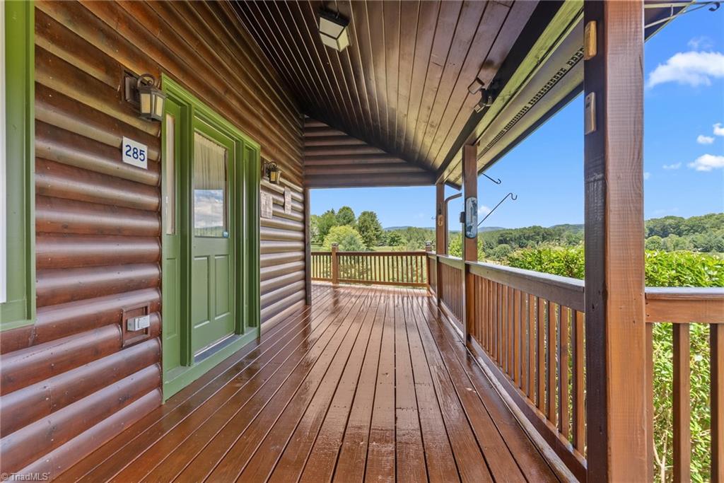 285 Black Bear Ridge Road Property Photo 4