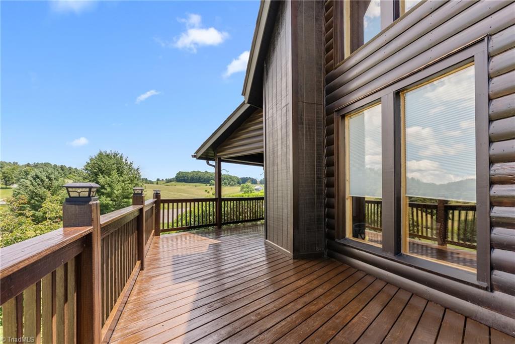 285 Black Bear Ridge Road Property Photo 5