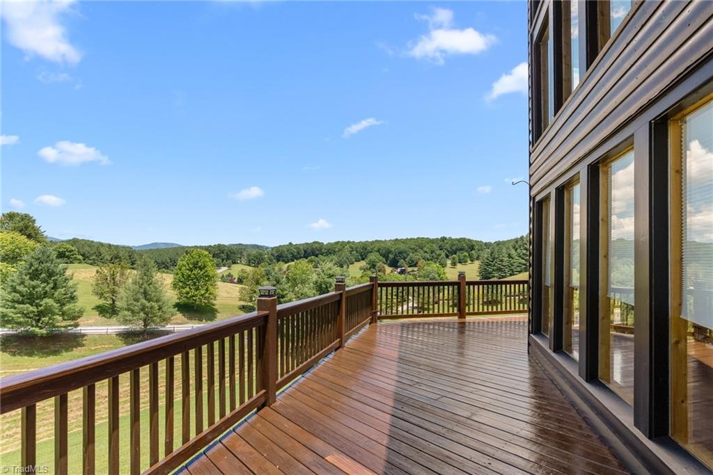 285 Black Bear Ridge Road Property Photo 6
