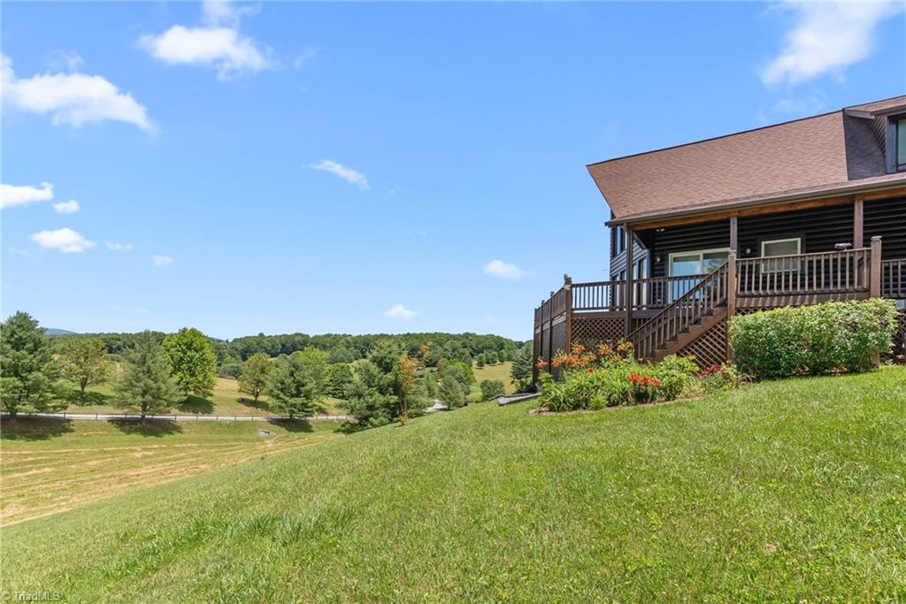 285 Black Bear Ridge Road Property Photo 9