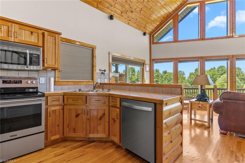 285 Black Bear Ridge Road Property Photo 24