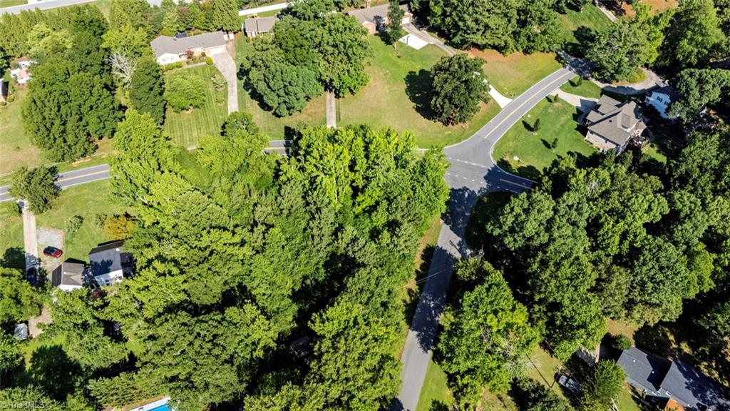 5303 Forest Oaks Drive Property Photo 11