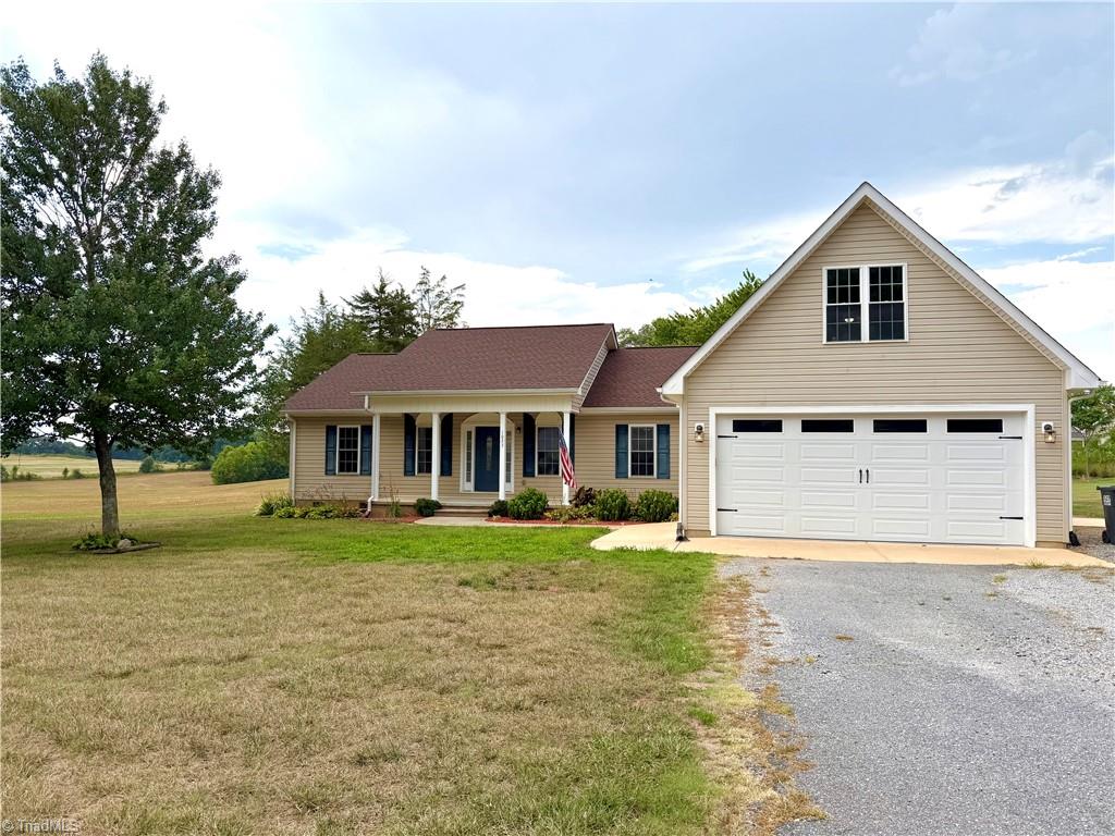 1027 Tabor Road Property Photo 2