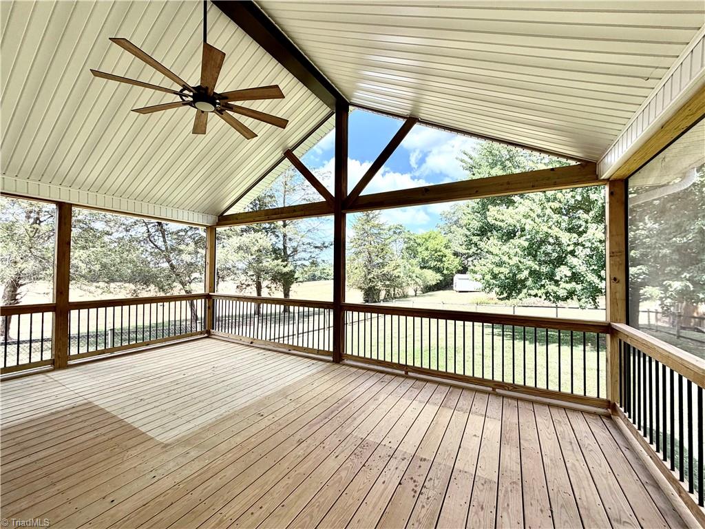 1027 Tabor Road Property Photo 3