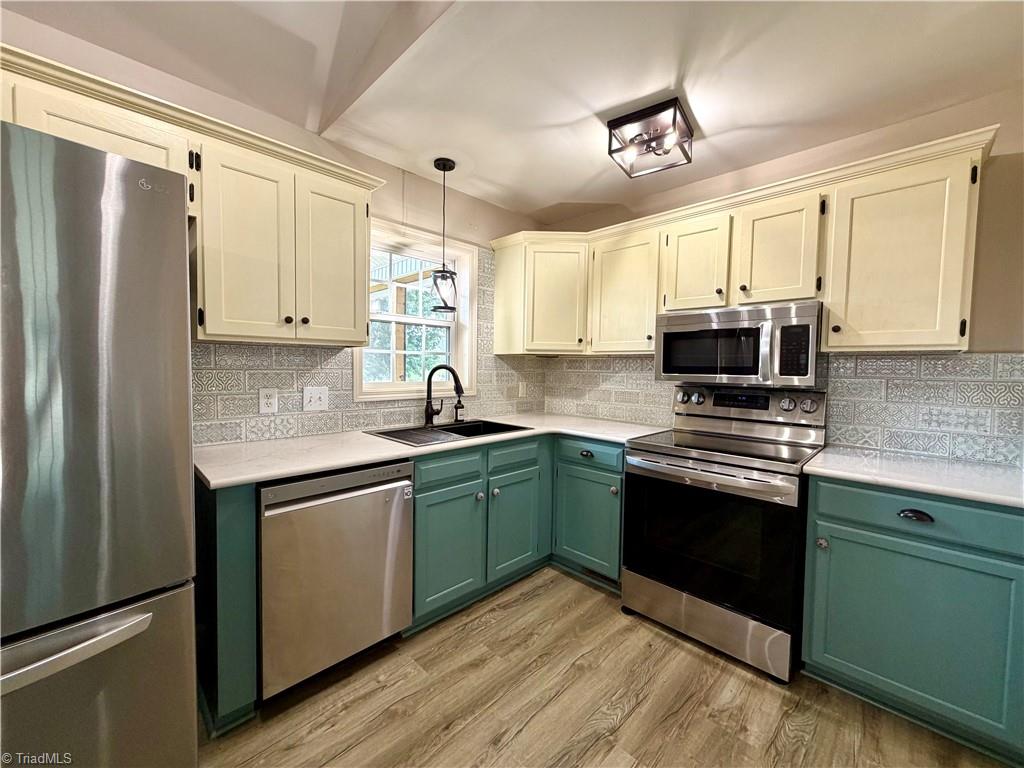 1027 Tabor Road Property Photo 5