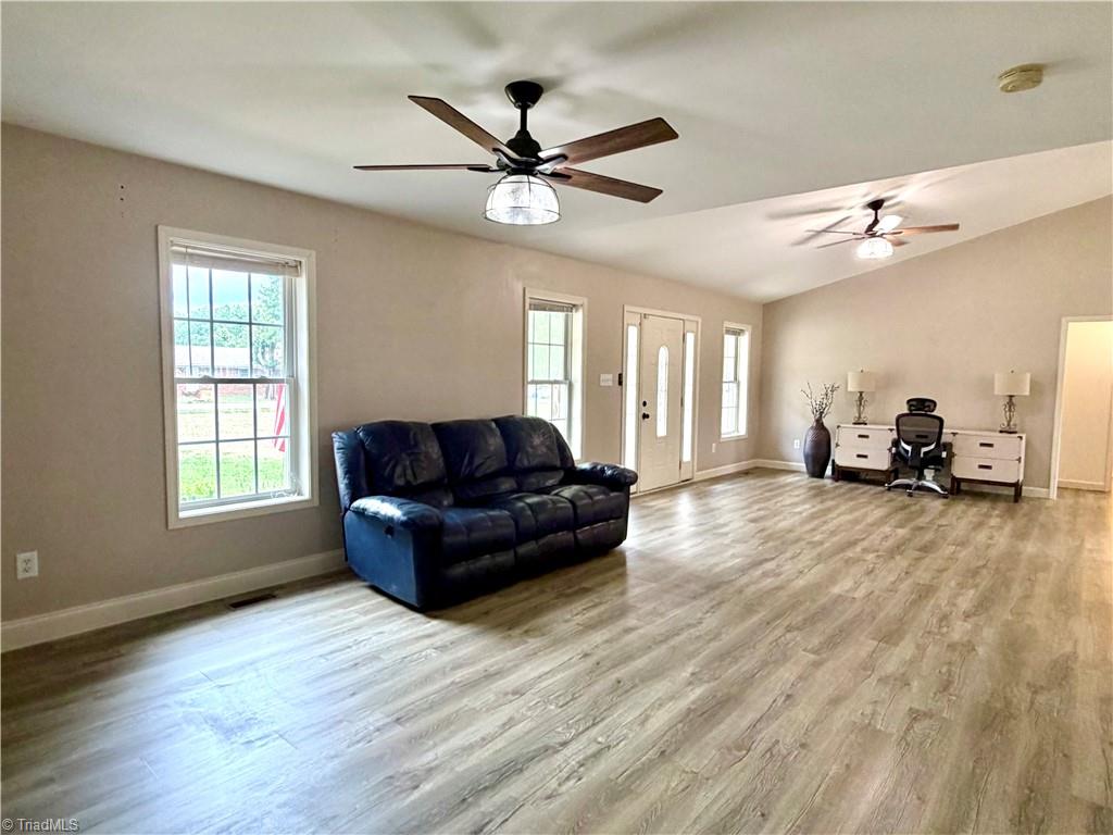 1027 Tabor Road Property Photo 9