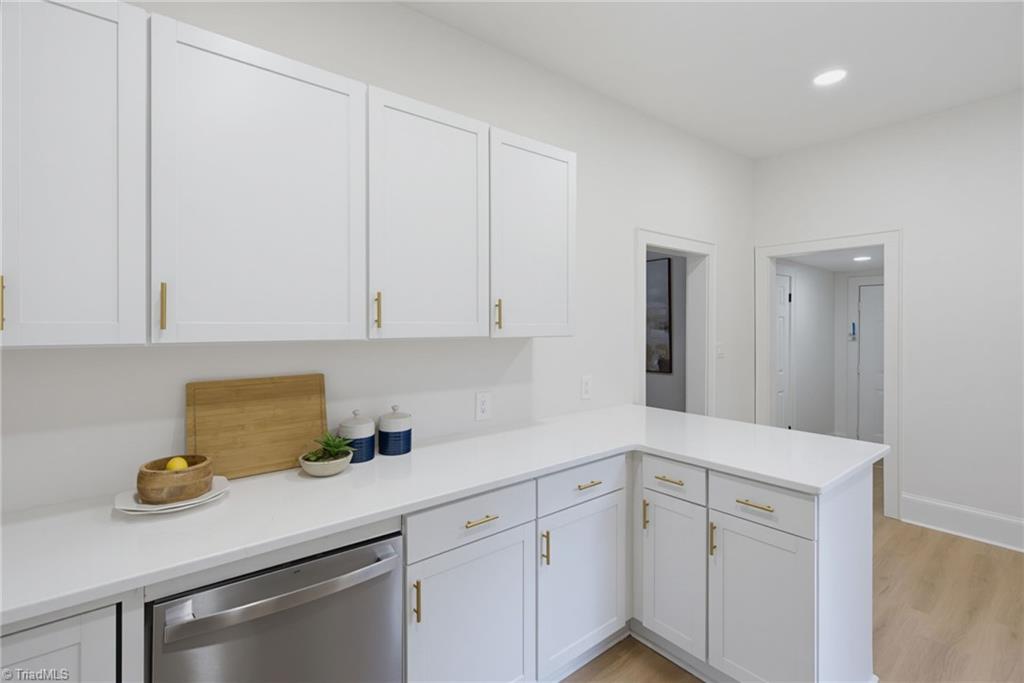 258 Lakeside Avenue Property Photo 12