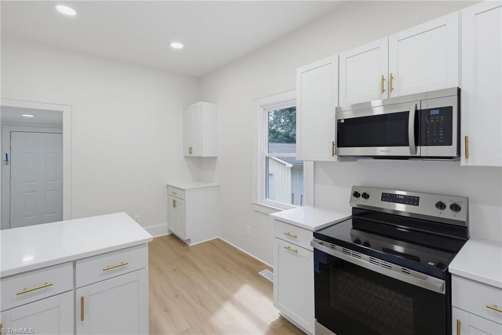 258 Lakeside Avenue Property Photo 13