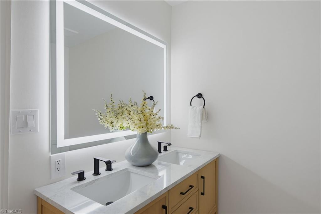 258 Lakeside Avenue Property Photo 20
