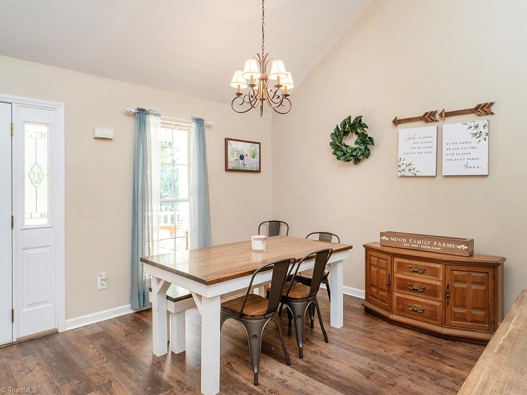 8553 Black Walnut Court Property Photo 10