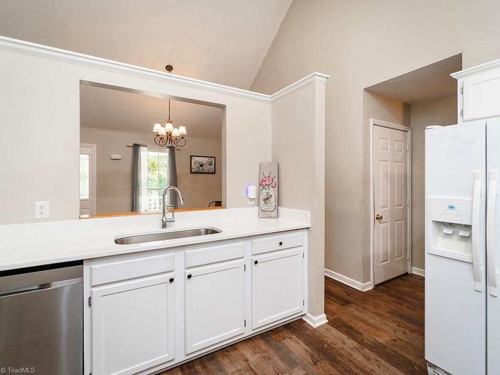 8553 Black Walnut Court Property Photo 17