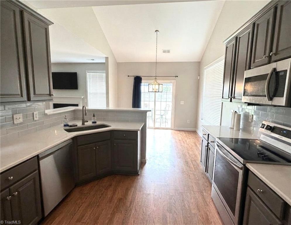 407 Timbercreek Drive Property Photo 1