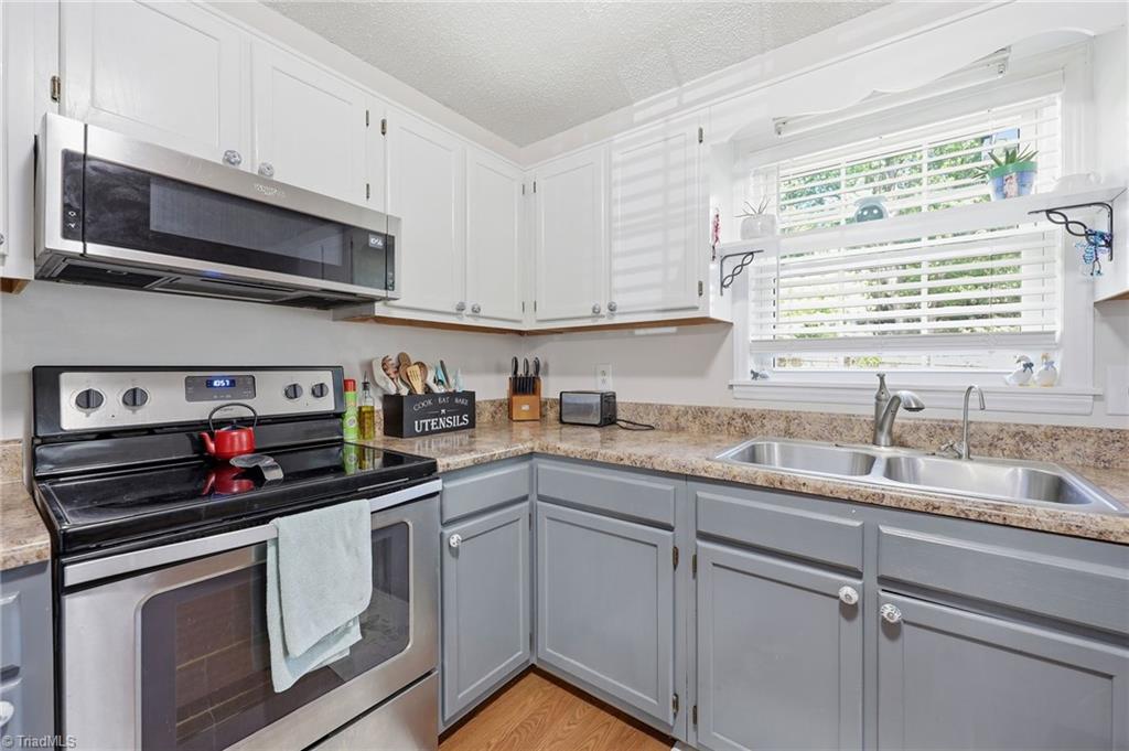 4027 Granby Street Property Photo 9