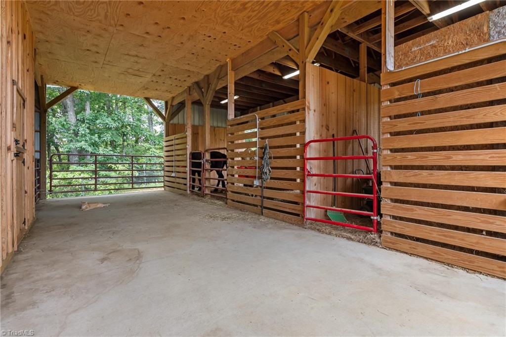 287 Wolfe Road Property Photo 38