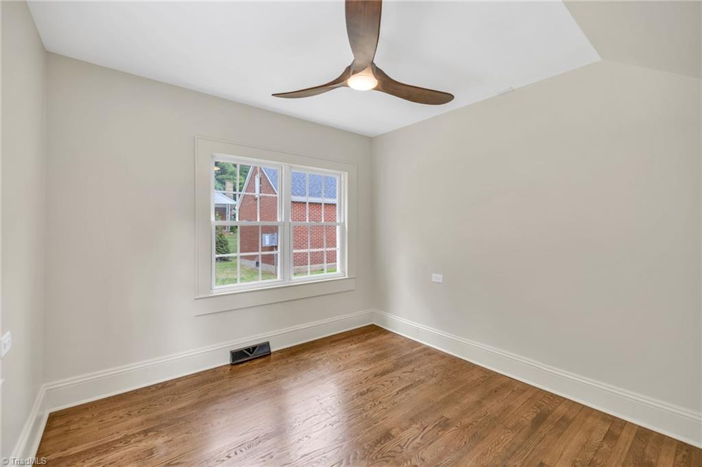 114 Speaks Road Property Photo 22