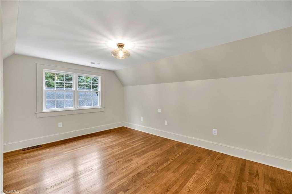 114 Speaks Road Property Photo 27