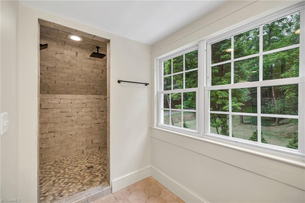 114 Speaks Road Property Photo 33
