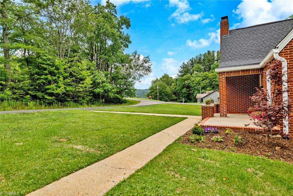 114 Speaks Road Property Photo 44