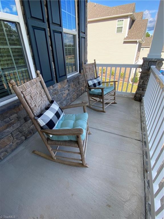 2071 Spring Wind Road Property Photo 3