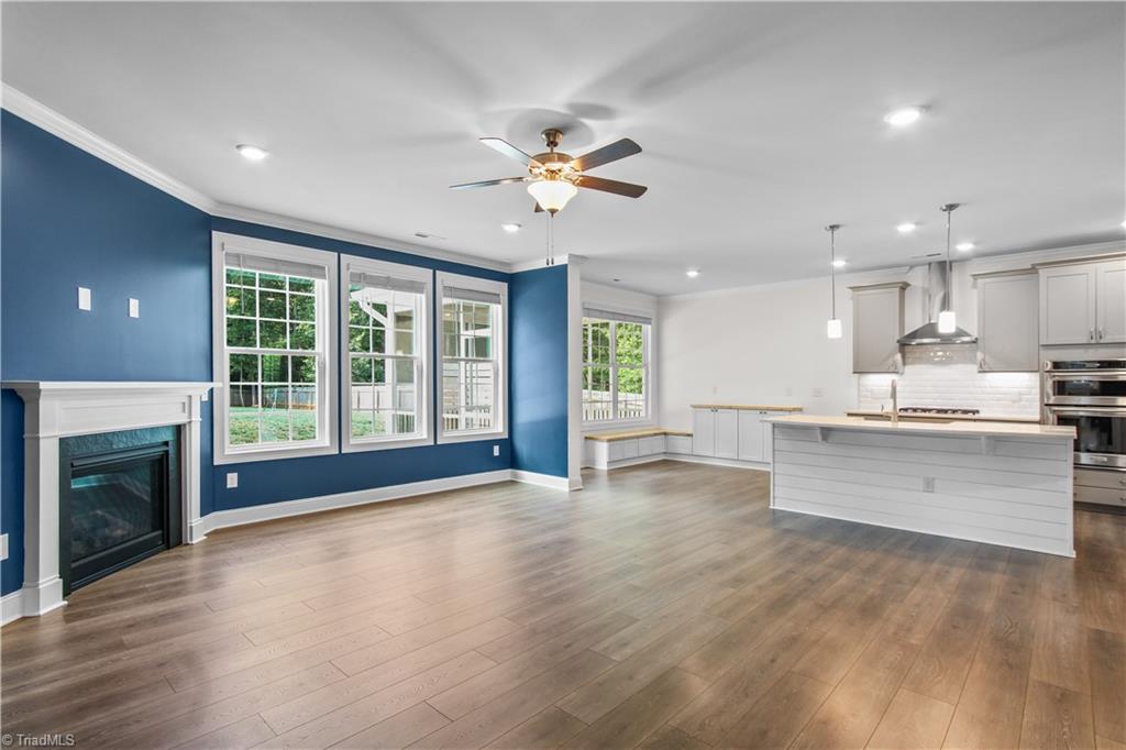 2071 Spring Wind Road Property Photo 8