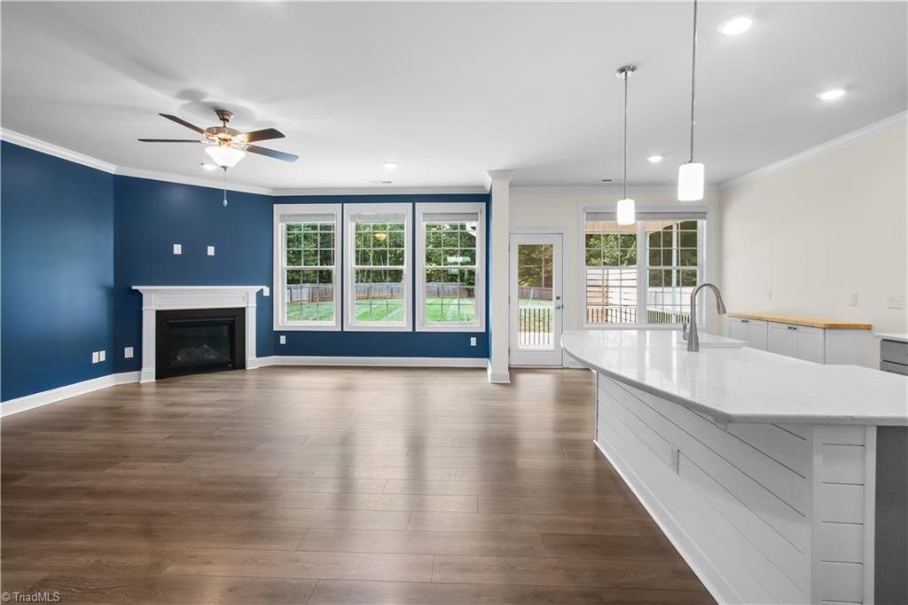 2071 Spring Wind Road Property Photo 9