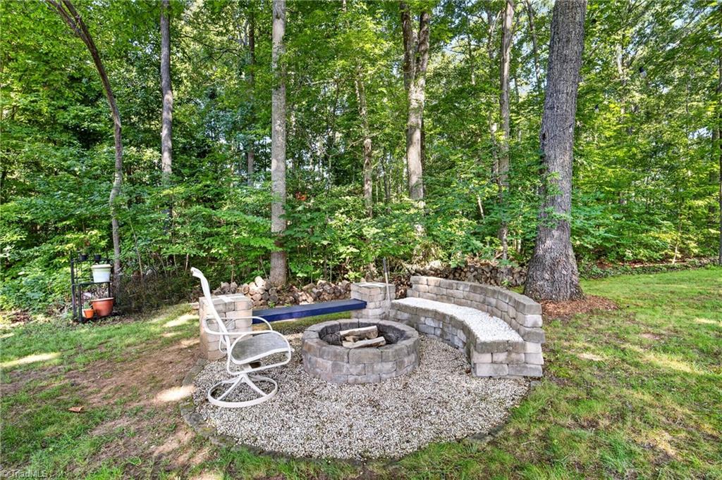 7611 Calmeria Court Property Photo 42