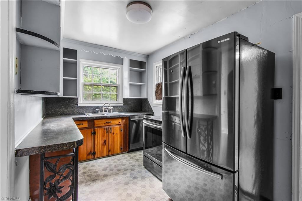820 Brent Street Property Photo 10