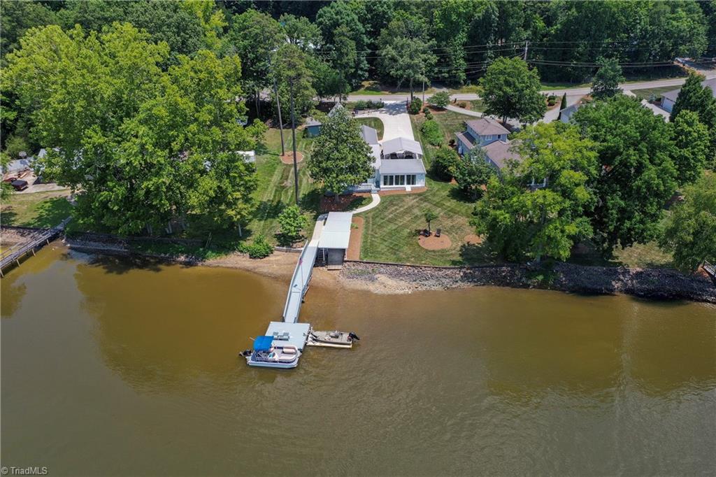 2113 Warf Road Property Photo 4
