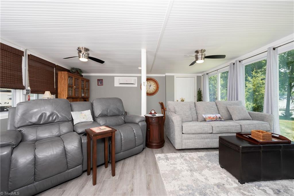 2113 Warf Road Property Photo 19