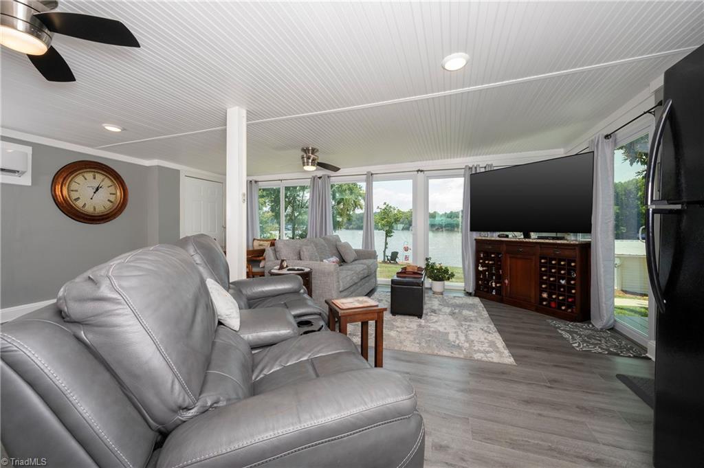 2113 Warf Road Property Photo 22