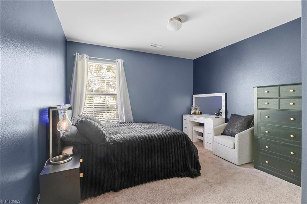 2336 Waverly Dell Drive Property Photo 17