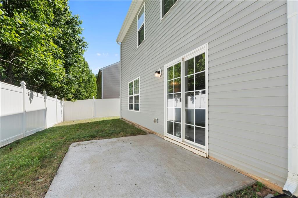 2336 Waverly Dell Drive Property Photo 25