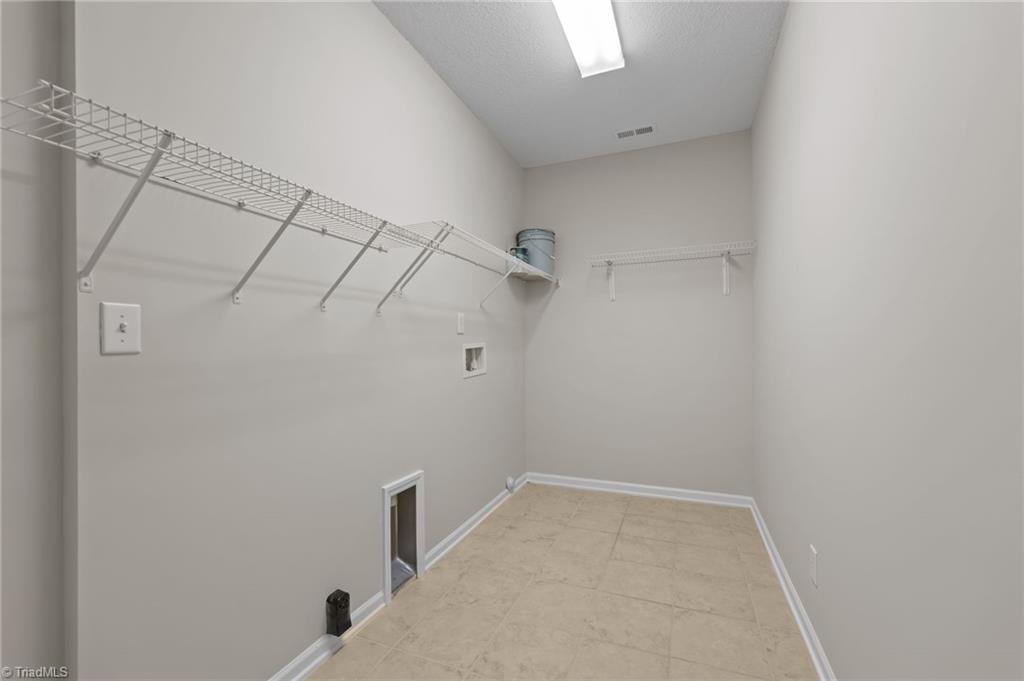 1004 Gretchen Lane # A Property Photo 25