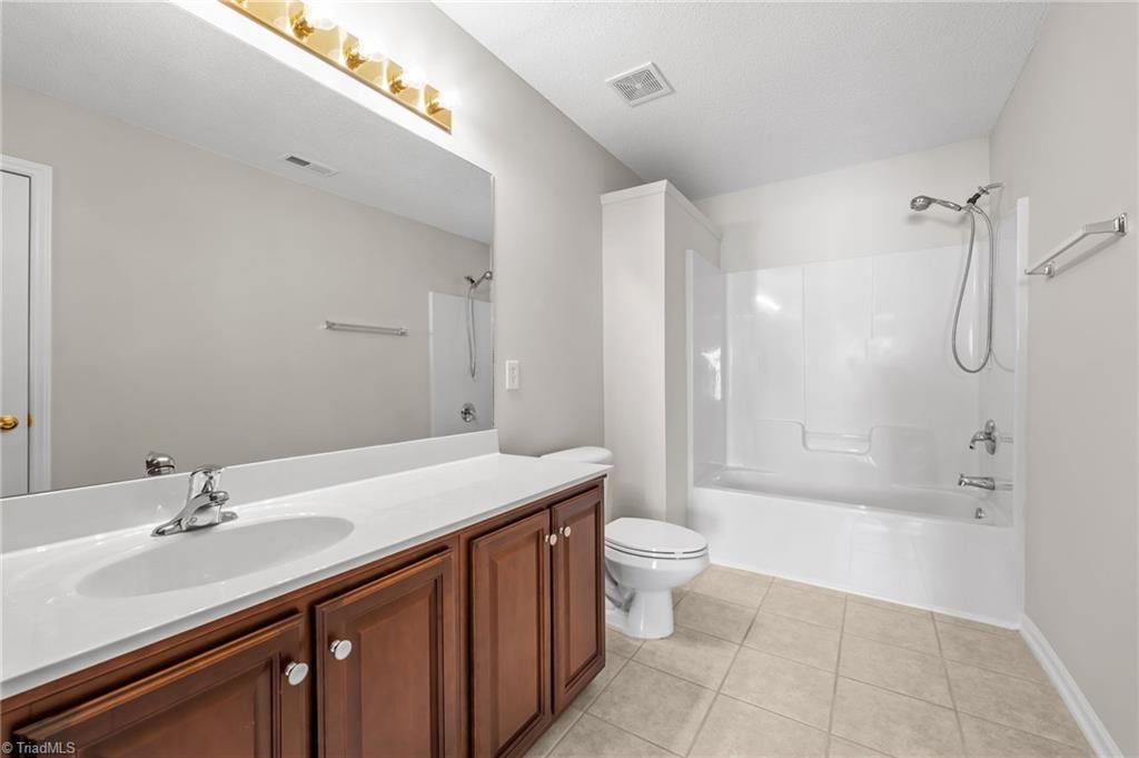 1004 Gretchen Lane # A Property Photo 26