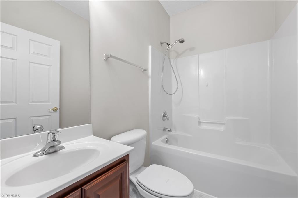 1004 Gretchen Lane # A Property Photo 28
