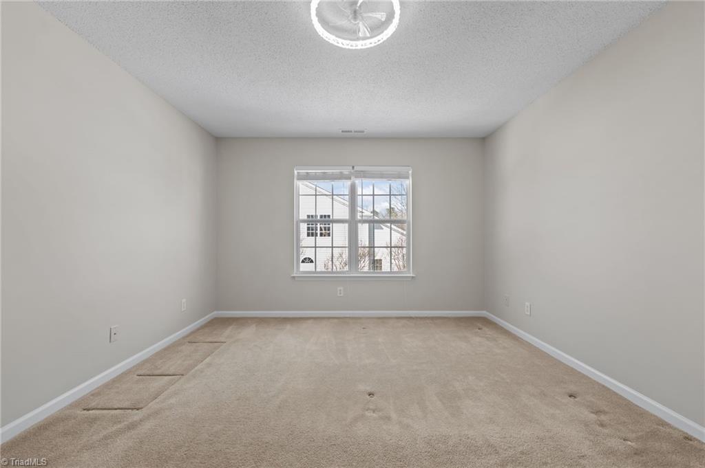 1004 Gretchen Lane # A Property Photo 34