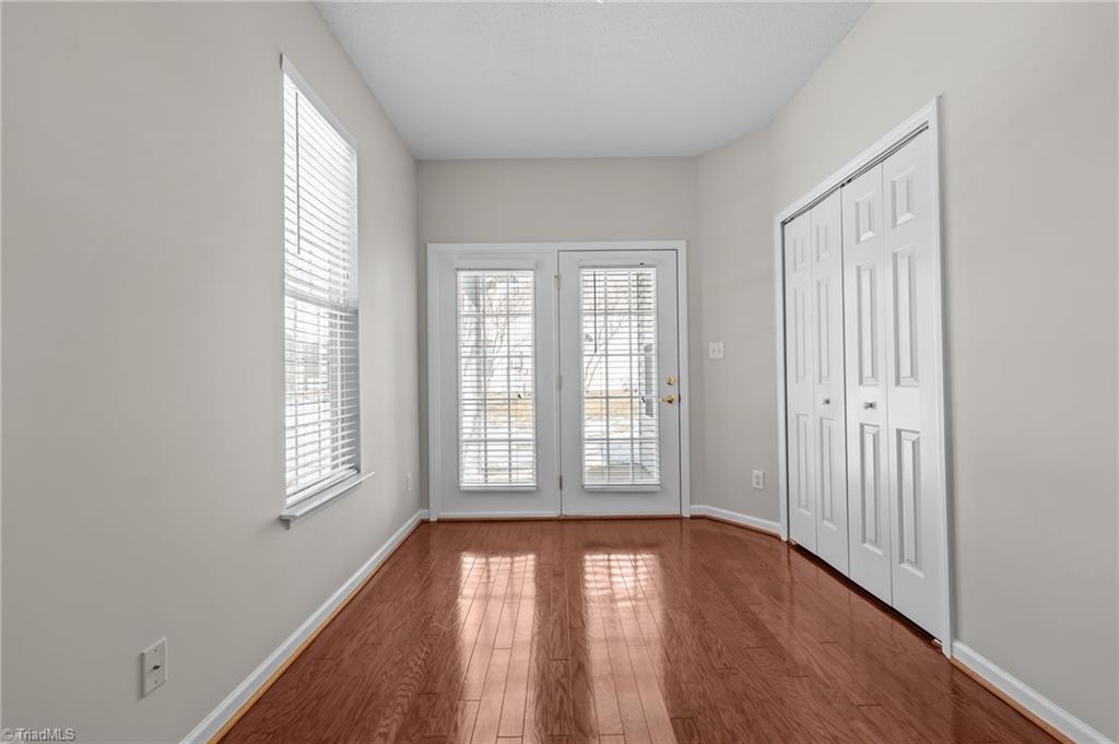 1004 Gretchen Lane # A Property Photo 35