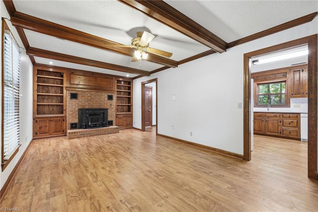 4302 Lawndale Drive Property Photo 4
